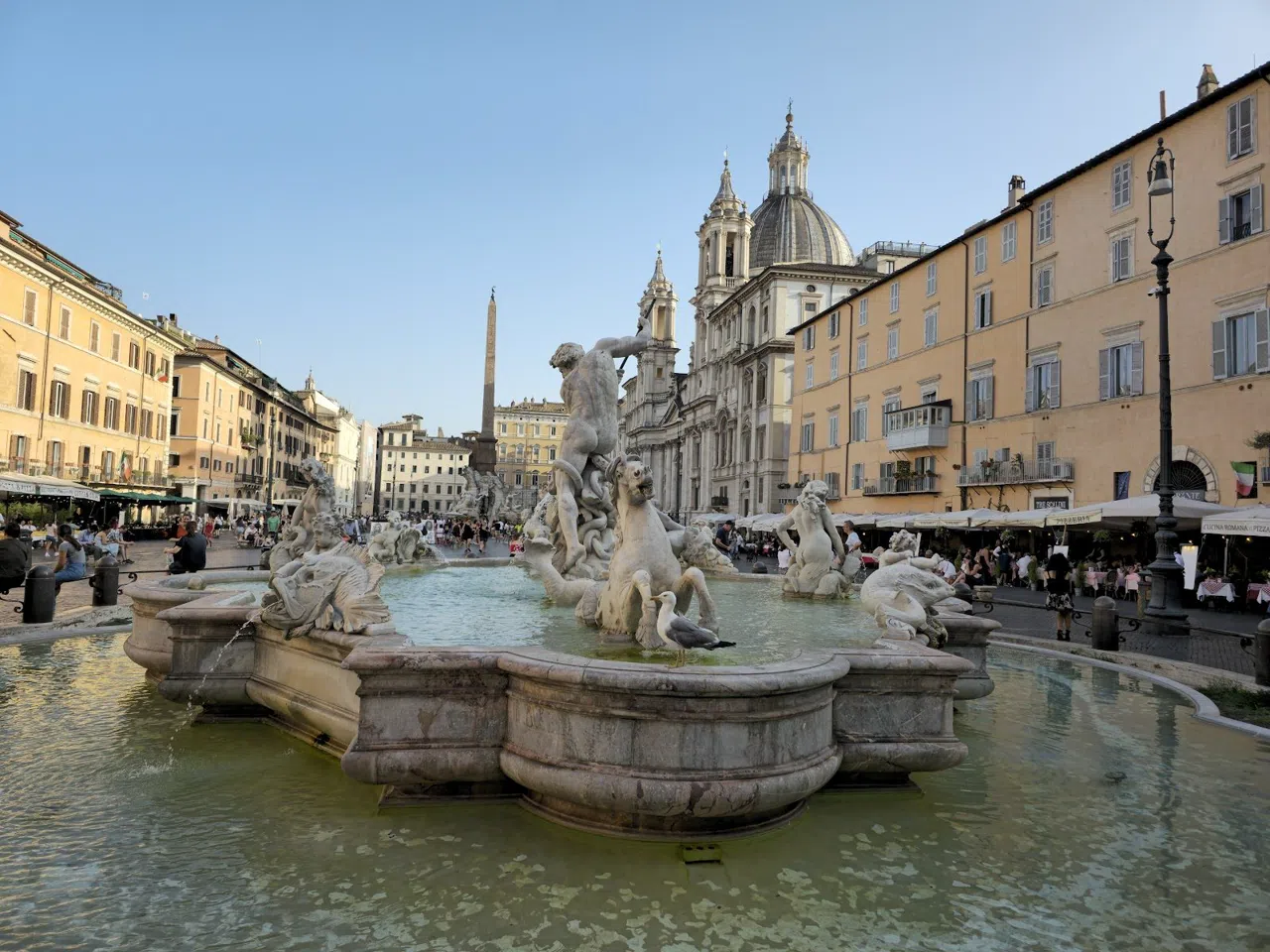 Como passear pela Piazza Navona sem multidões em Roma