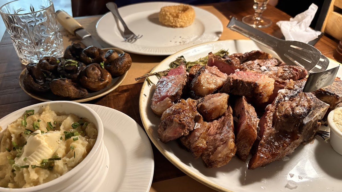 Ornelli Black Angus Steakhouse — photo 3
